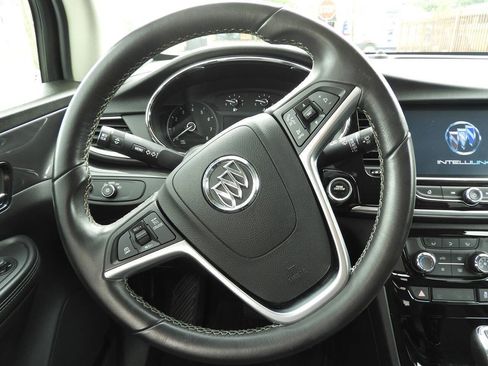 Used 2021 Buick Encore Preferred AWD/4WD image 19