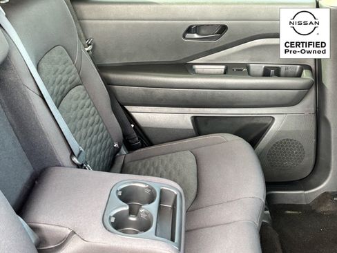 Certified 2024 Nissan Pathfinder SV image 14