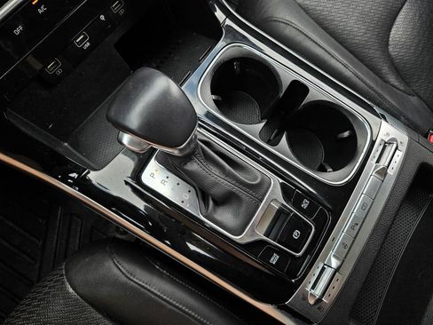 Used 2024 Kia Carnival SX Prestige FWD image 21