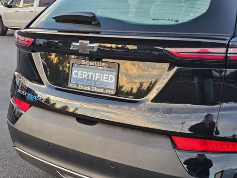 Certified 2023 Chevrolet Bolt EUV Premier w/ Sun & Sound Package image 16