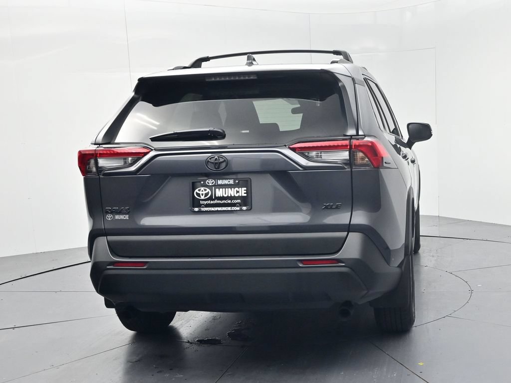 Used 2025 Toyota RAV4 XLE w/ Convenience Package FWD image 7