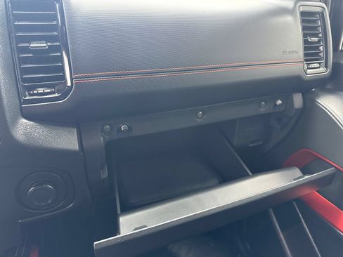 Used 2022 Nissan Frontier Pro-X RWD image 33