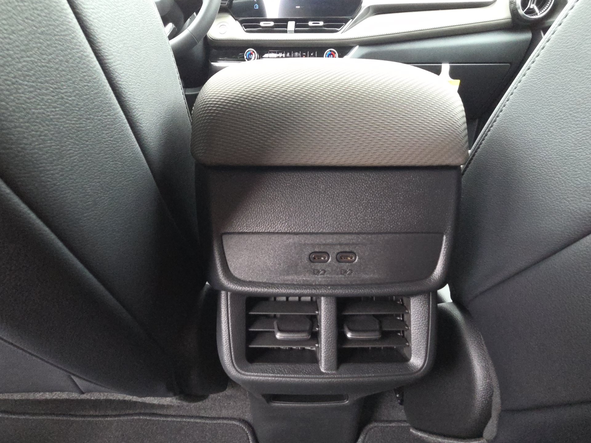 New 2027 Chevrolet Equinox LT w/ Convenience Package II AWD/4WD image 30