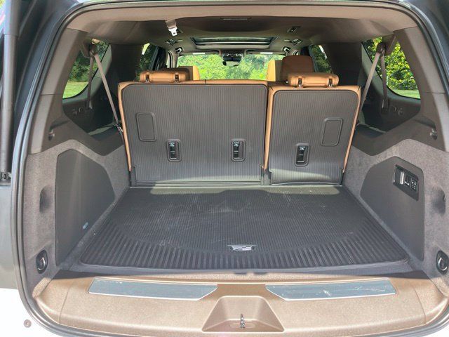 Used 2026 Cadillac Escalade ESV Luxury w/ Touring Package RWD image 6