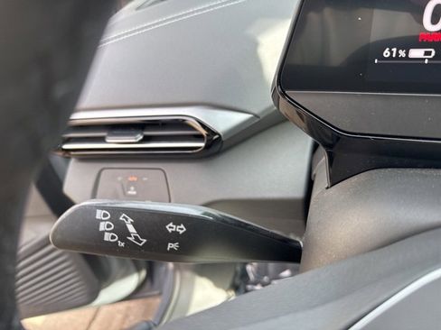 Used 2023 Volkswagen ID.4 Pro image 21