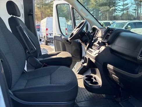 Used 2024 RAM ProMaster 2500 w/ Convenience Group FWD image 20