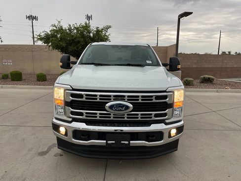 Used 2025 Ford F250 XLT w/ FX4 Off-Road Package AWD/4WD image 4