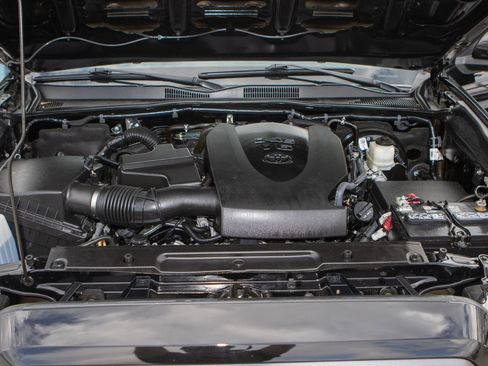 Used 2023 Toyota Tacoma TRD Sport w/ Advanced Technology Package image 33