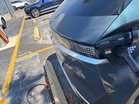 Used 2022 Hyundai Ioniq 5 SEL image 20