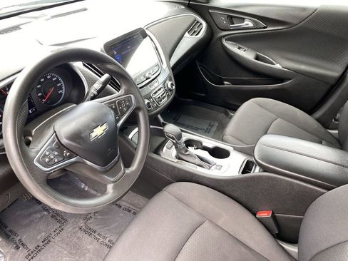 Used 2024 Chevrolet Malibu LT FWD image 29