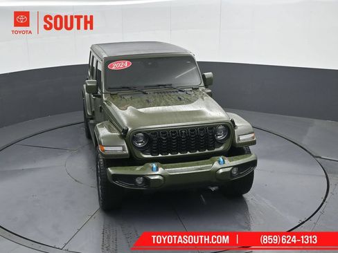 Used 2024 Jeep Wrangler High Altitude AWD/4WD image 47