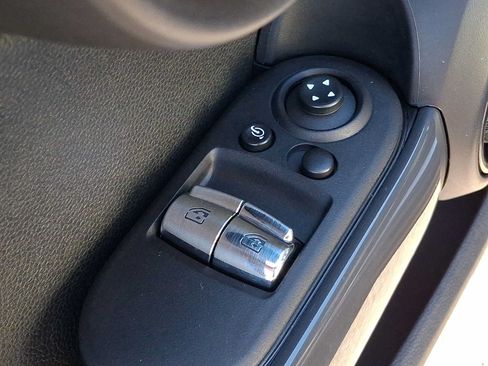Used 2016 MINI Cooper 2-Door Hardtop FWD image 23