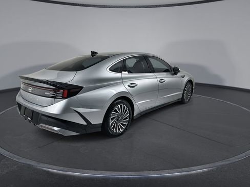 Certified 2025 Hyundai Sonata SEL FWD image 8