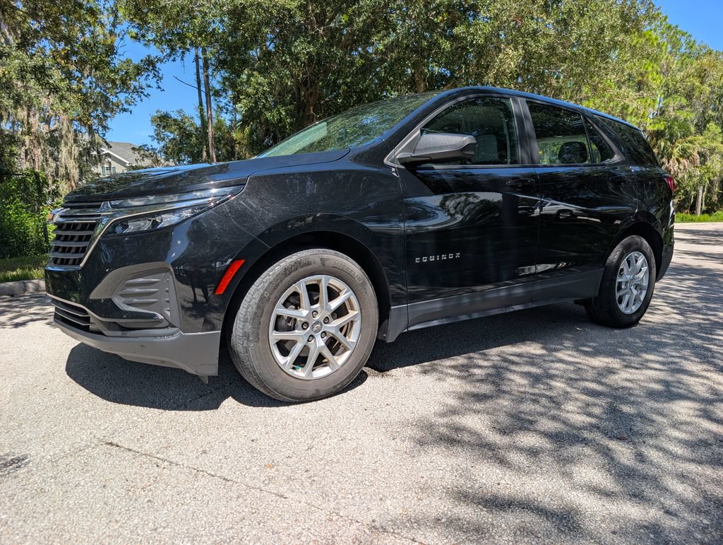 Used 2024 Chevrolet Equinox LS FWD image 3