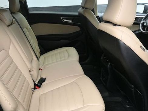 Used 2022 Ford Edge SEL AWD/4WD image 10