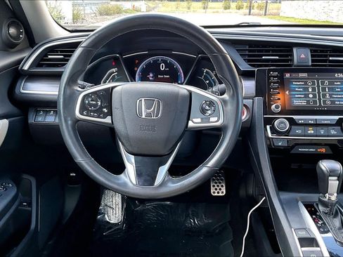 Used 2019 Honda Civic Touring image 6