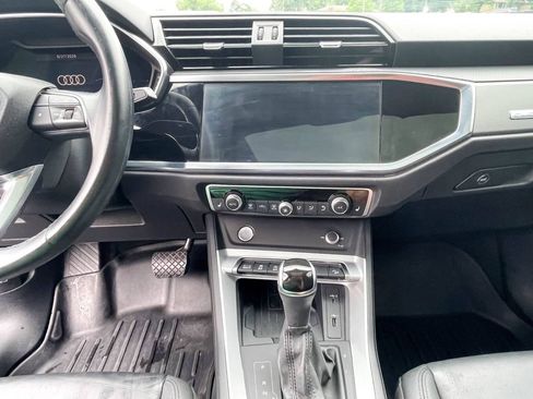 Used 2020 Audi Q3 2.0T Premium Plus w/ Premium Plus Package AWD/4WD image 12