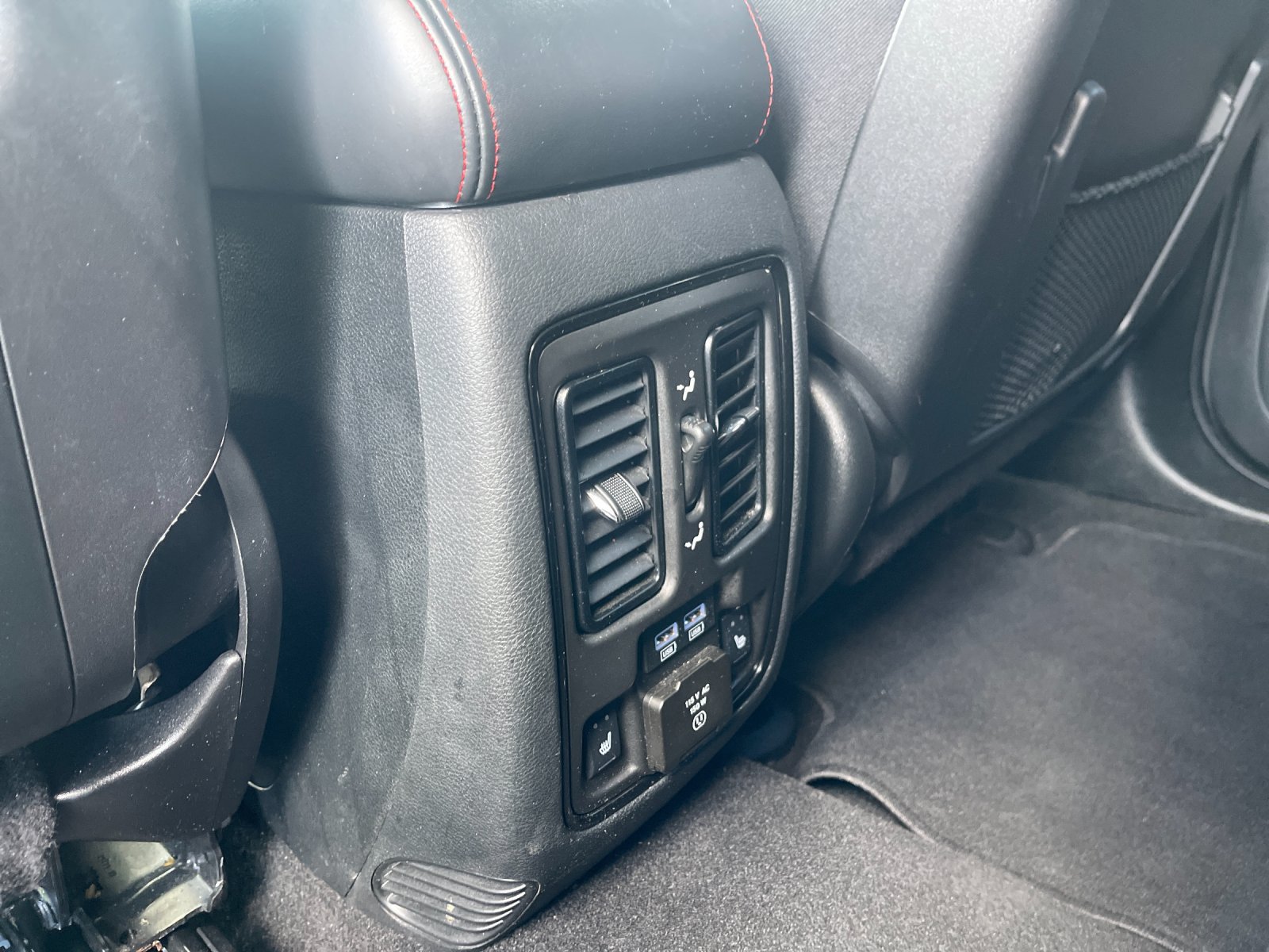 Used 2025 Dodge Durango R/T AWD/4WD image 14