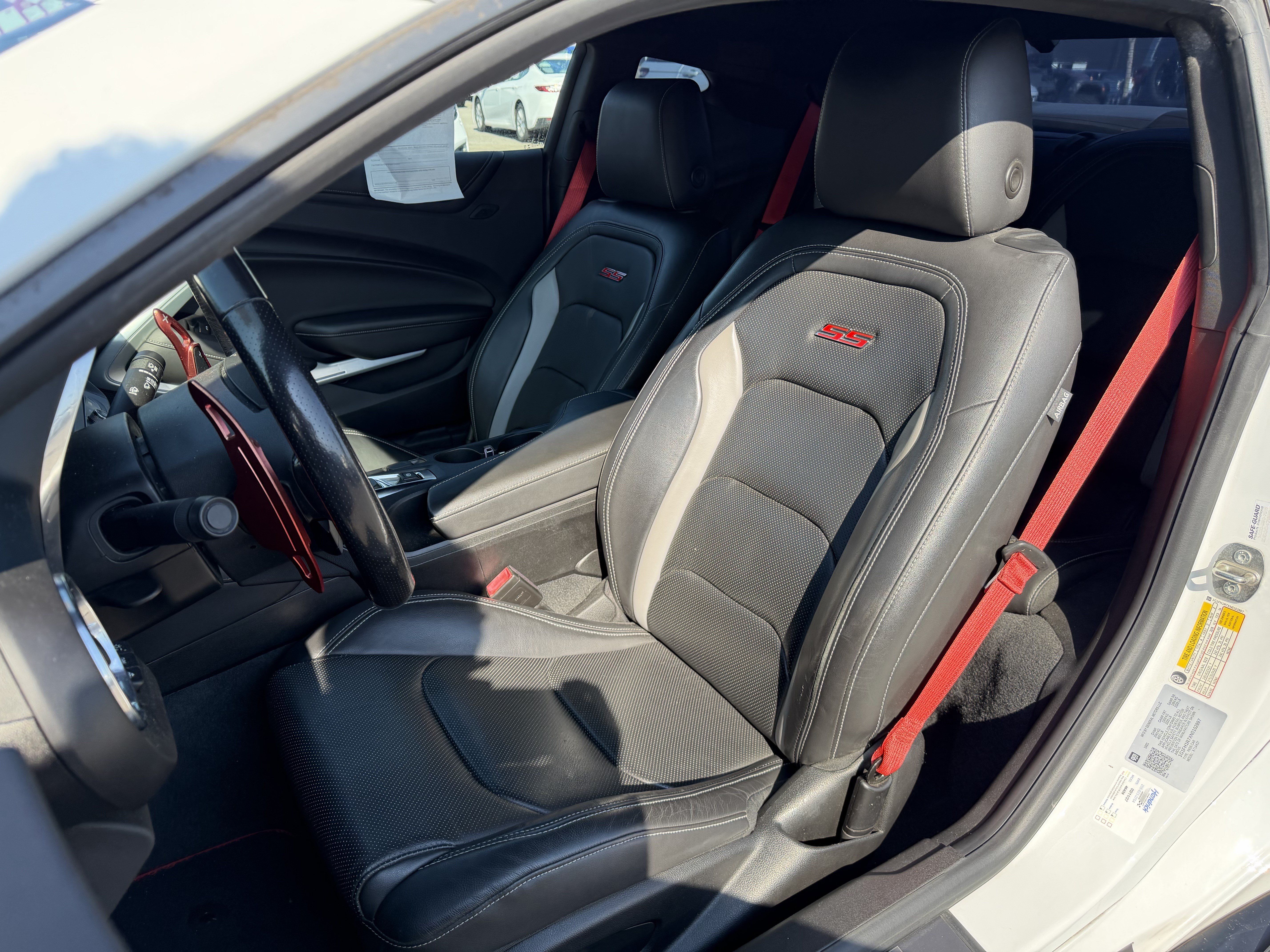 Used 2022 Chevrolet Camaro SS RWD image 12