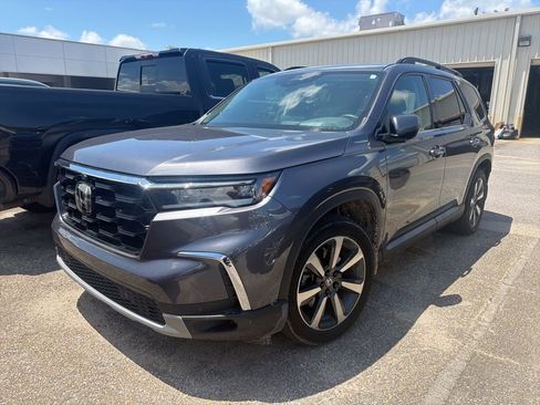 Used 2023 Honda Pilot Elite image 1