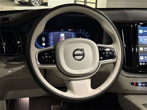 New 2025 Volvo XC60 B5 Ultra w/ Protection Package Premier AWD/4WD image 9