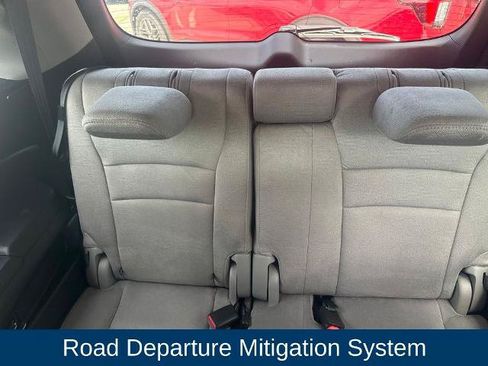 Used 2021 Honda Pilot EX image 16
