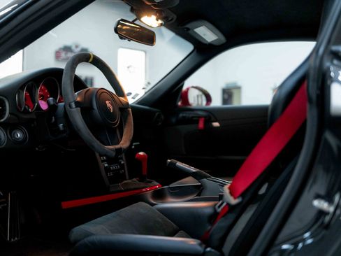 Used 2011 Porsche 911 GT3 RS image 2