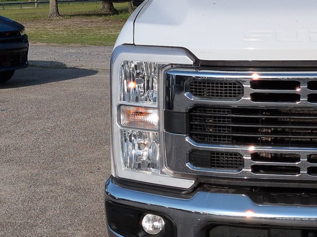 Used 2025 Ford F250 XLT w/ FX4 Off-Road Package AWD/4WD image 10