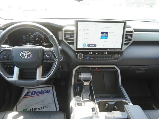 Used 2024 Toyota Tundra Limited AWD/4WD image 14
