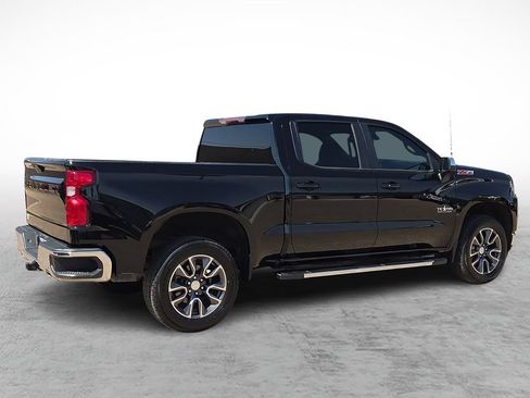 Used 2021 Chevrolet Silverado 1500 LT w/ Z71 Off-Road Package AWD/4WD image 11