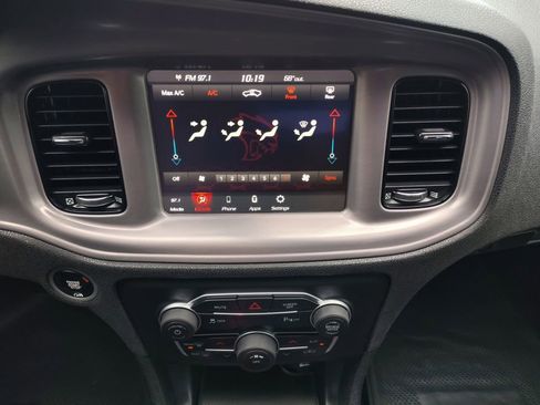 Used 2023 Dodge Charger SXT w/ Blacktop Package image 4