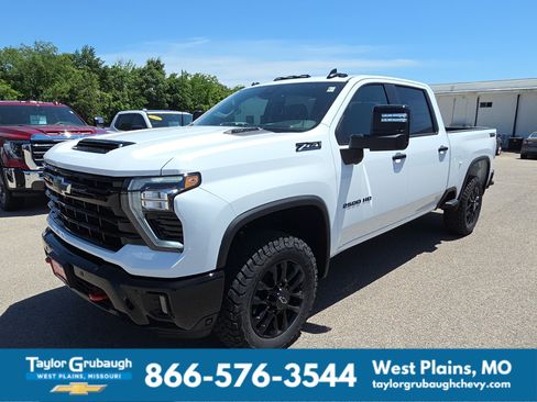 New 2026 Chevrolet Silverado 2500 LT w/ Trail Boss Package AWD/4WD image 4