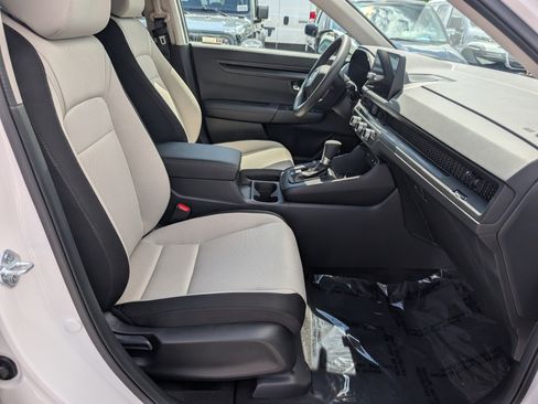 Used 2026 Honda CR-V LX image 10
