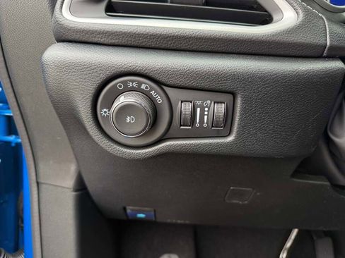 New 2026 Chrysler Pacifica Select image 27