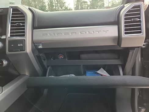 Used 2017 Ford F350 Platinum w/ Platinum Ultimate Package image 46