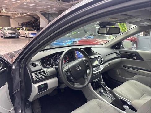 Used 2015 Honda Accord EX-L image 11