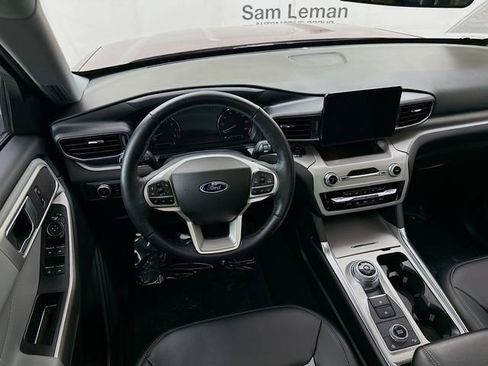 Used 2023 Ford Explorer XLT w/ Equipment Group 202A image 23