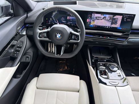 Used 2024 BMW 530i w/ M Sport Package RWD image 31