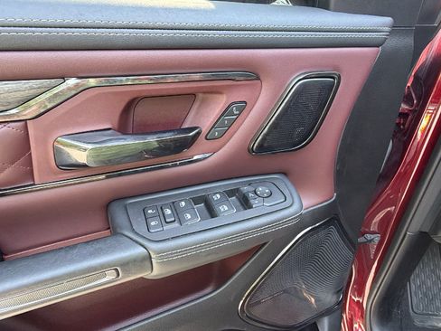 Used 2025 RAM 1500 Limited AWD/4WD image 16