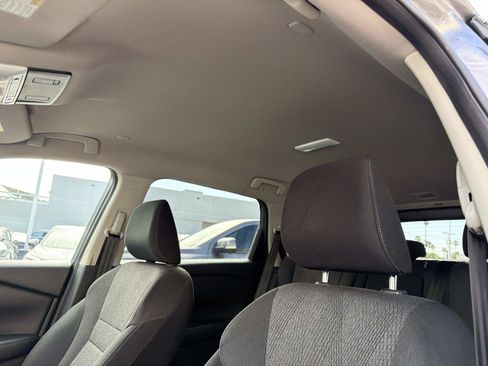 Used 2024 Nissan Rogue SV AWD/4WD image 17