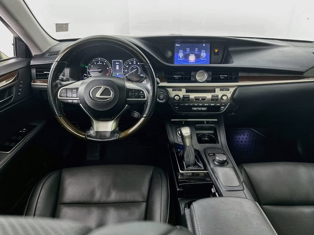 Used 2016 Lexus ES 350 w/ Premium Package w/Wood Trim FWD image 23