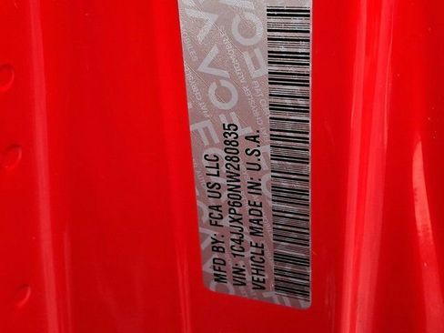 Certified 2022 Jeep Wrangler Unlimited Sahara w/ Cold Weather Group image 32