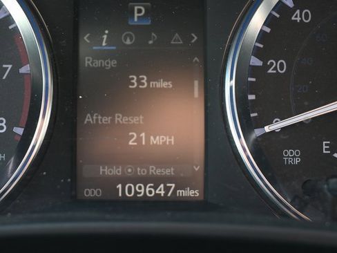Used 2015 Toyota Highlander Limited image 2
