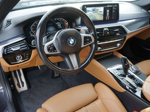 Used 2023 BMW 540i w/ M Sport Package image 17