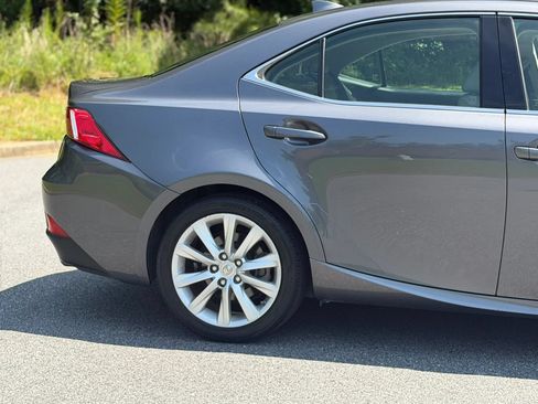 Used 2014 Lexus IS 250 RWD image 9