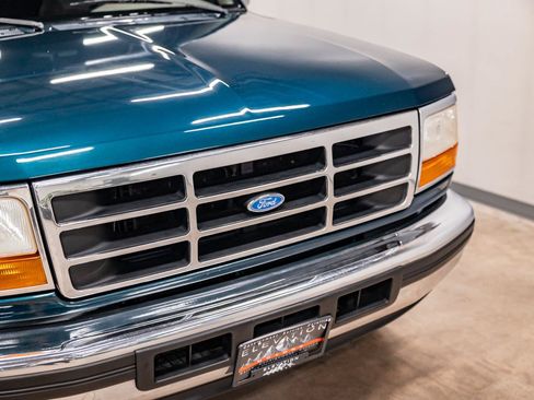 Used 1995 Ford Bronco XL AWD/4WD image 36