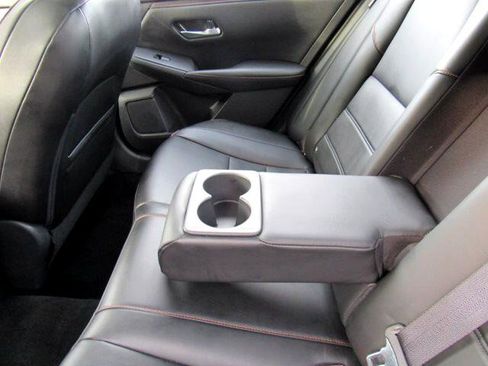 Used 2021 Nissan Sentra SR w/ SR Premium Package image 14