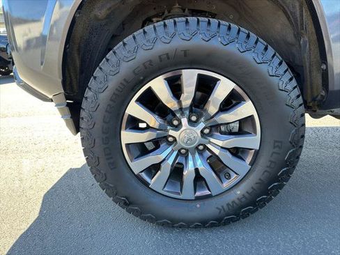 Certified 2021 Toyota Tacoma Limited AWD/4WD image 13