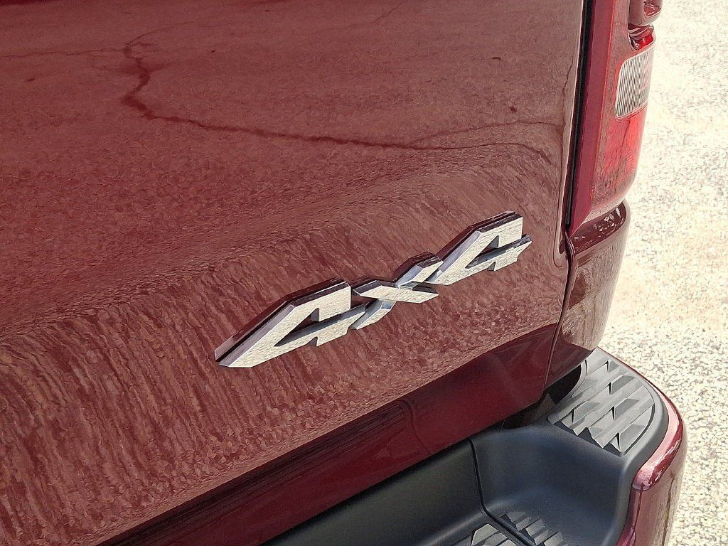 Used 2023 RAM 1500 Laramie AWD/4WD image 31