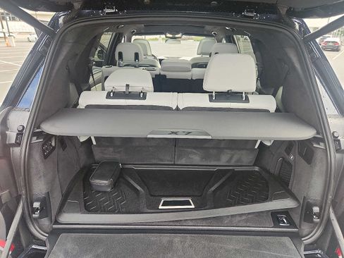 Certified 2024 BMW X7 xDrive40i w/ M Sport Package AWD/4WD image 27